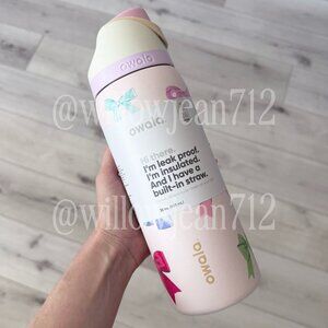 "Girlhood" Pink Bows Owala - 32 oz Freesip - Limited Edition UO Color